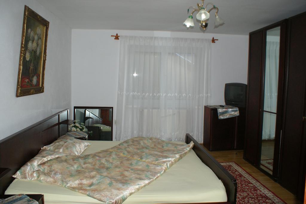 Casa Georgeta Guest House Bran  Bagian luar foto
